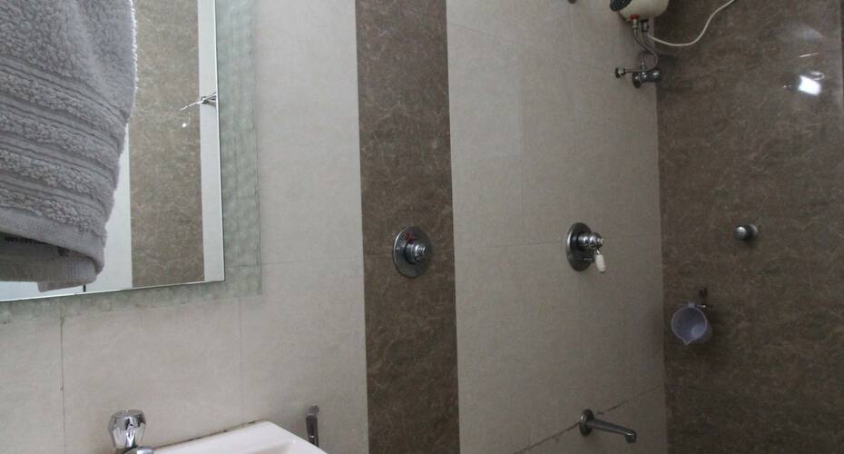 Shri Venkateshwara Service Apartment, Pune 2
